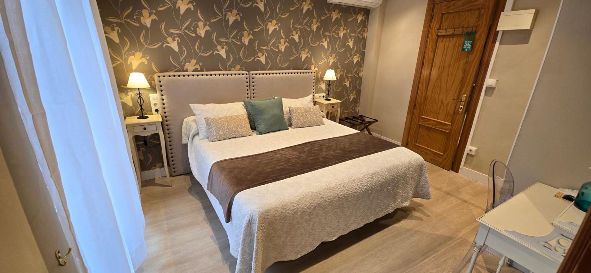 Hosteria Villa De Castro Castro Urdiales Exterior photo
